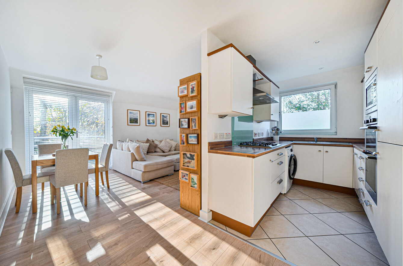 Winchester Road, Chandler's Ford, Eastleigh, Hampshire, SO53 Winchester Road, Chandler's Ford, Eastleigh, Hampshire, SO53 - Charters