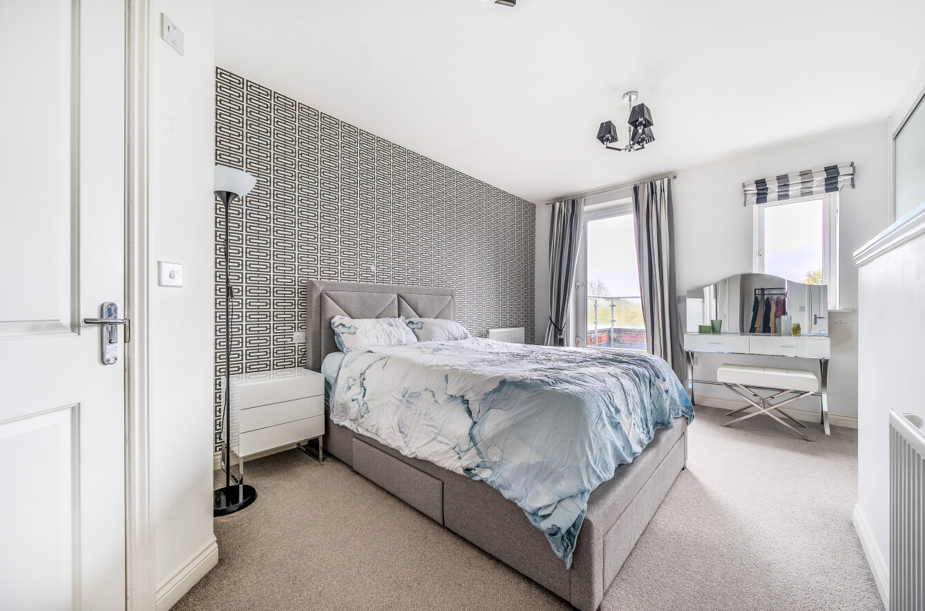 Ambassador Walk, Eastleigh, Hampshire, SO50 Ambassador Walk, Eastleigh, Hampshire, SO50 - Charters