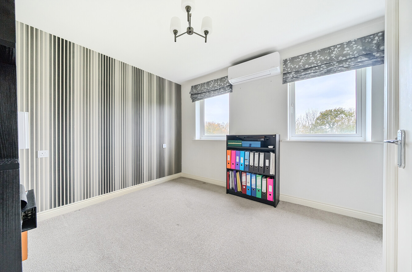 Ambassador Walk, Eastleigh, Hampshire, SO50 Ambassador Walk, Eastleigh, Hampshire, SO50 - Charters