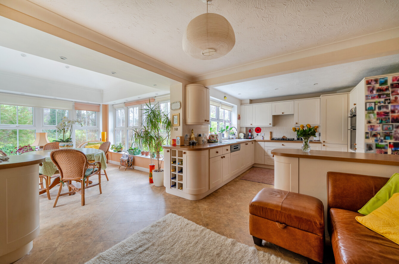 Acorn Grove, Chandler's Ford, Eastleigh, Hampshire, SO53 - Charters