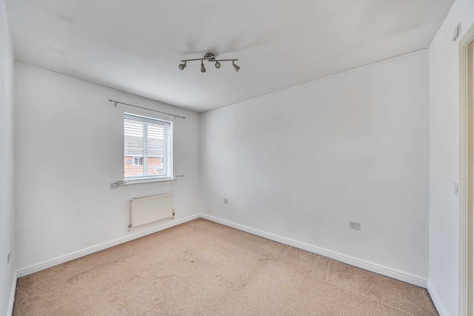 Cable Street, Eastleigh, Hampshire, SO50 - Charters