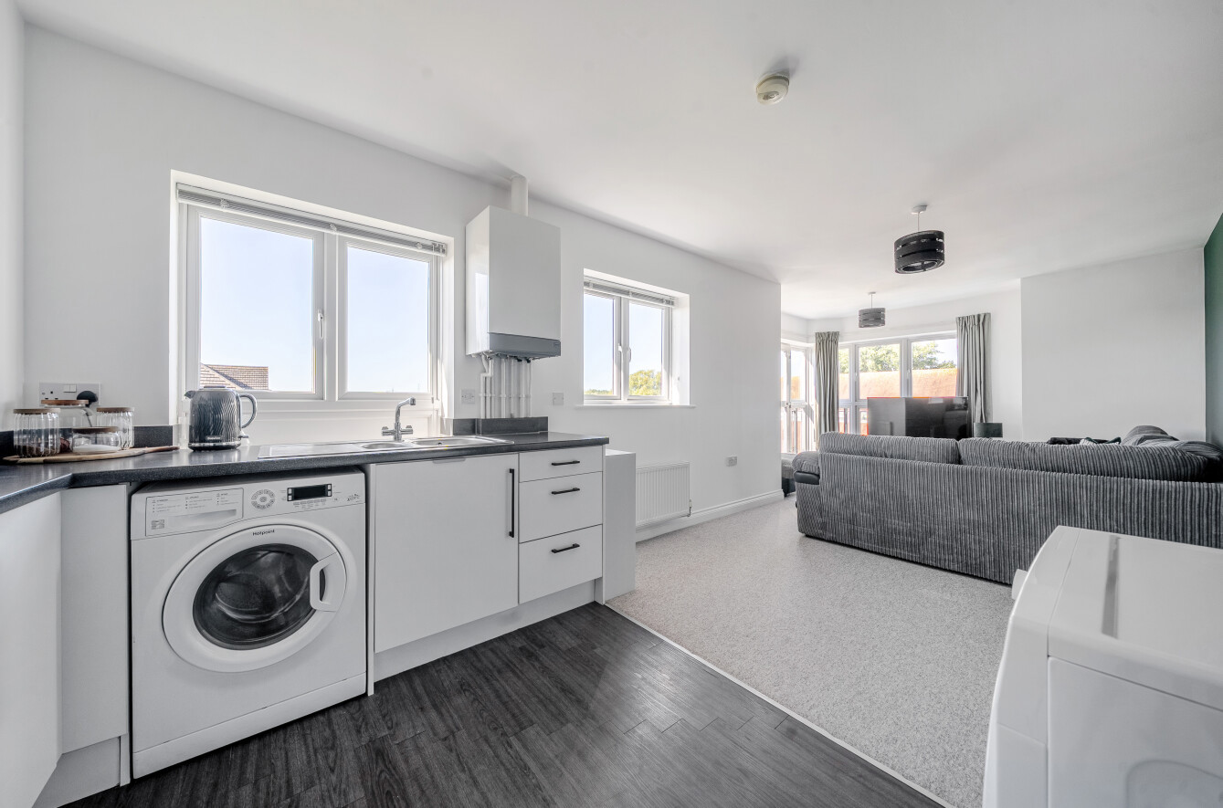 Dale Square, Havant, Hampshire, PO9 - Charters