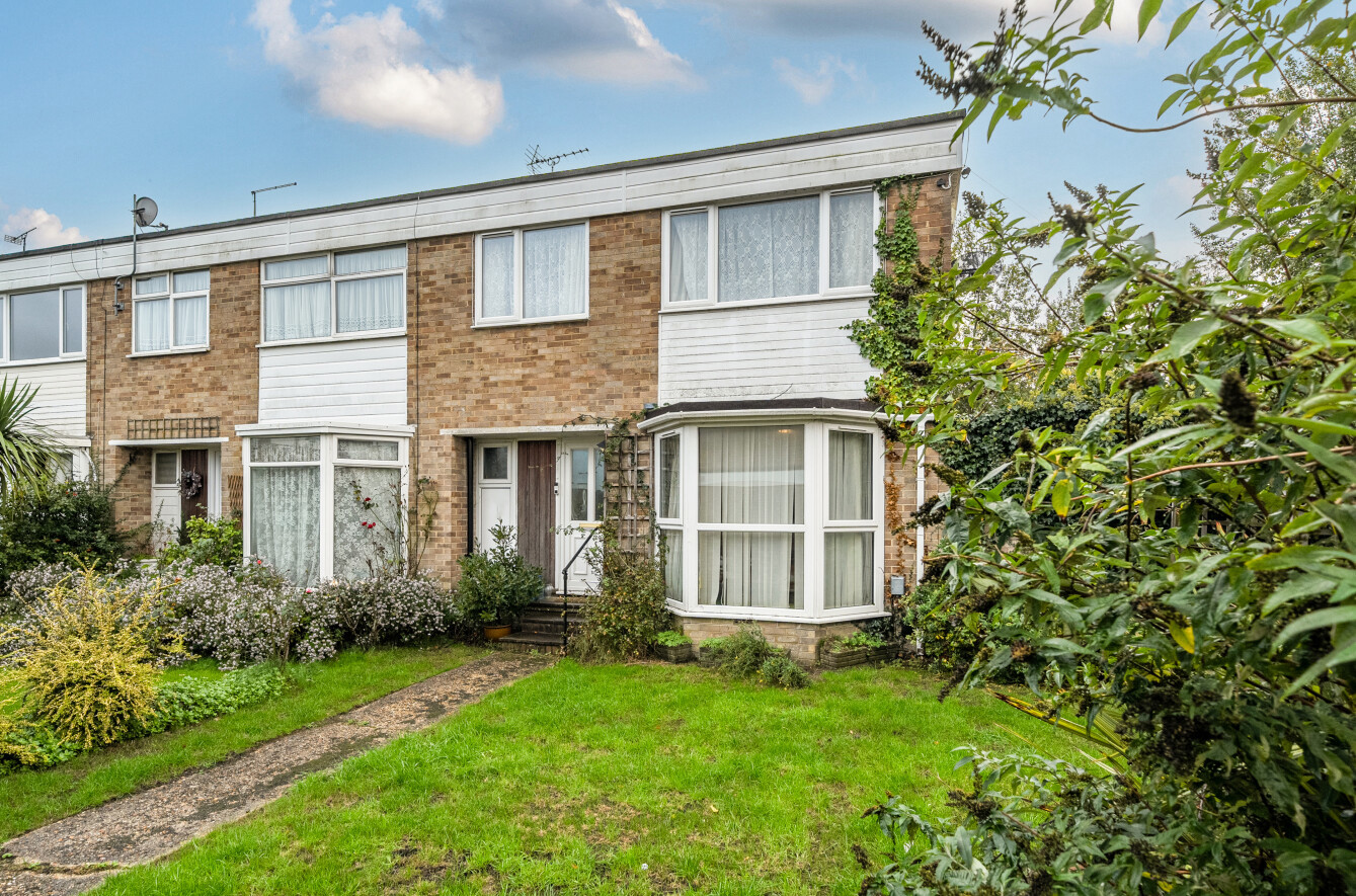 Roland Close, Horndean, Waterlooville, Hampshire, PO8