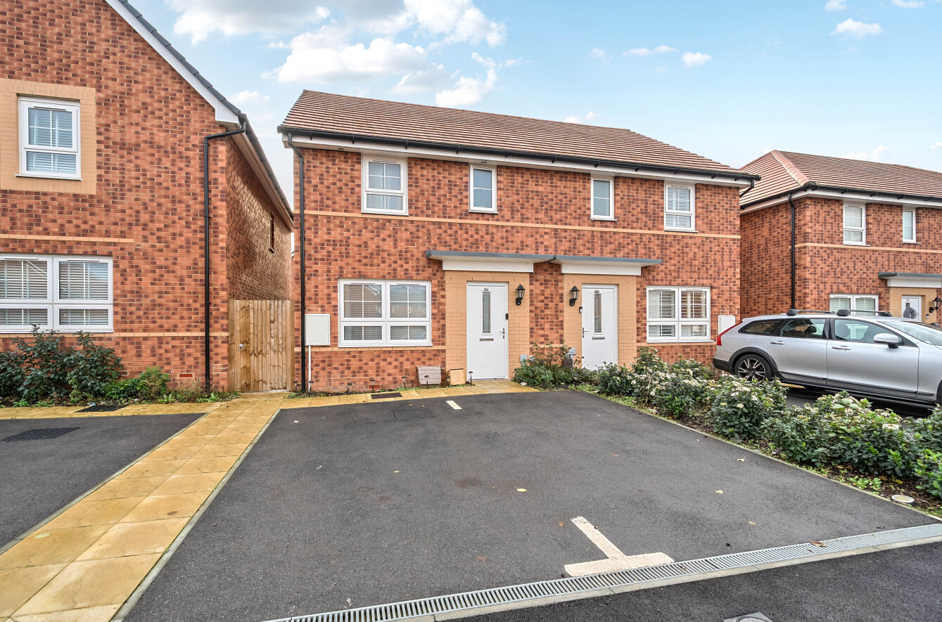Chalk Dock Avenue, Havant, Hampshire, PO9