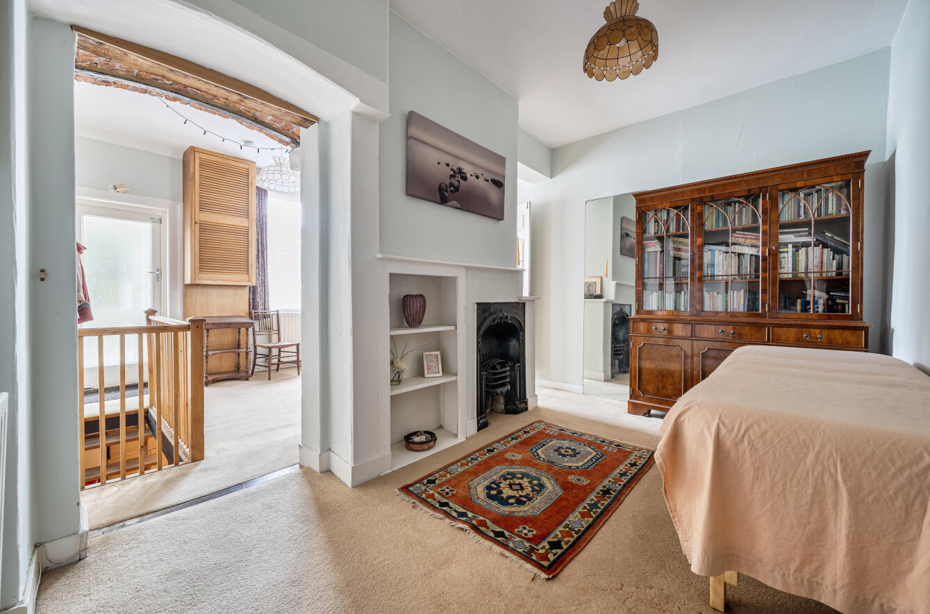 St. Pauls Road, Chichester, West Sussex, PO19