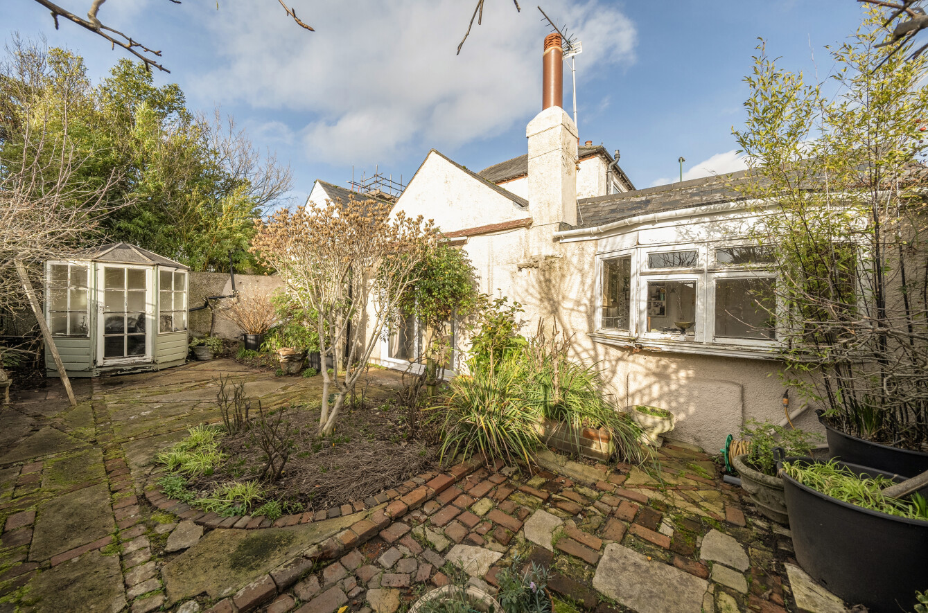 St. Pauls Road, Chichester, West Sussex, PO19