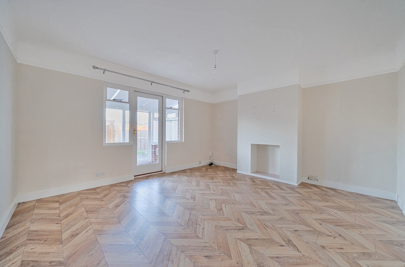 Hooks Lane, Havant, Hampshire, PO9 - Charters