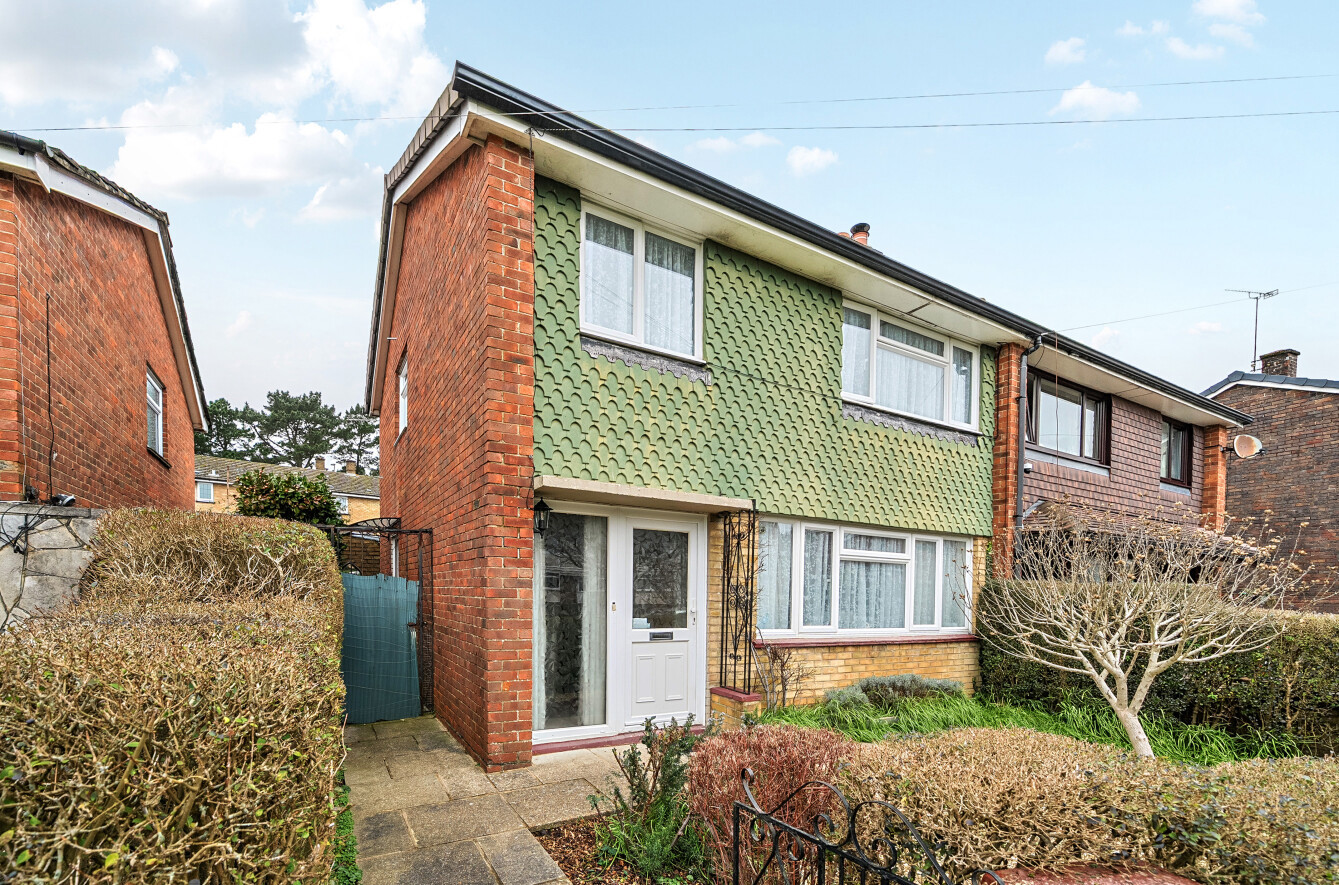 Millbrook Drive, Havant, Hampshire, PO9 - Charters