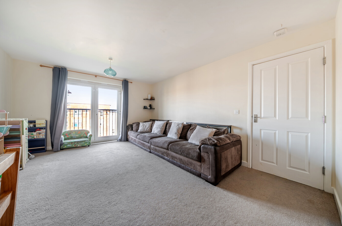 Little Hackets, Havant, Hampshire, PO9 - Charters