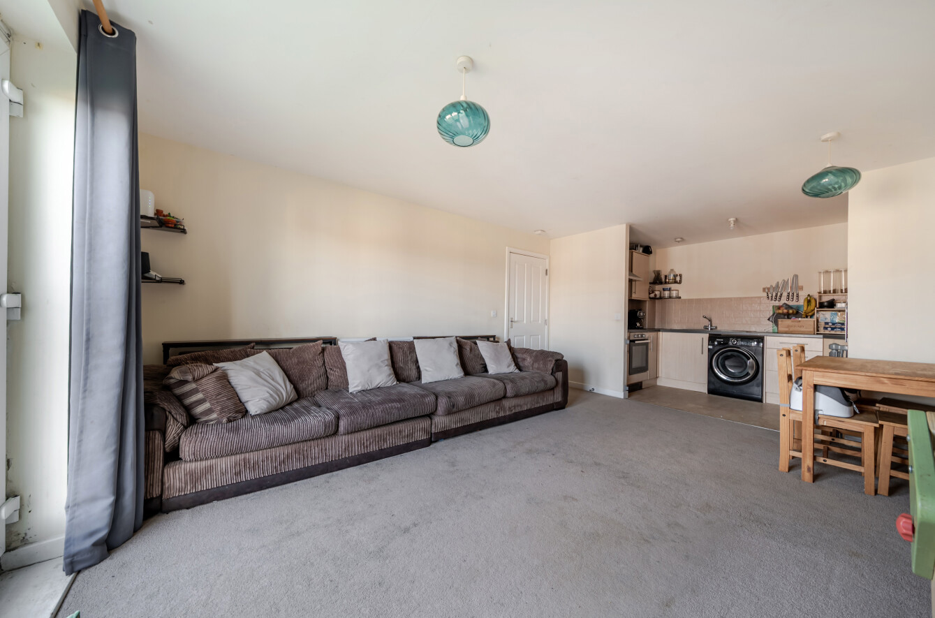 Little Hackets, Havant, Hampshire, PO9 - Charters