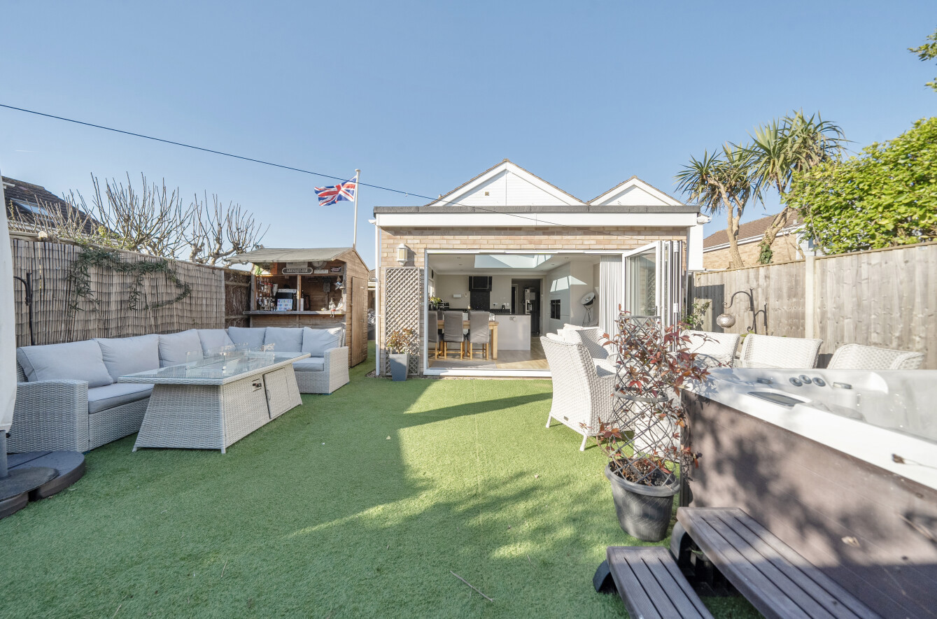 Sidlesham Close, Hayling Island, Hampshire, PO11