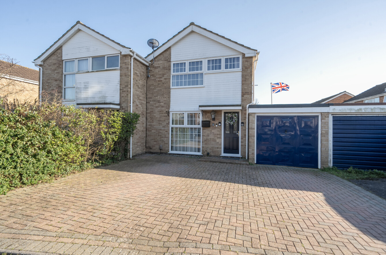 Sidlesham Close, Hayling Island, Hampshire, PO11