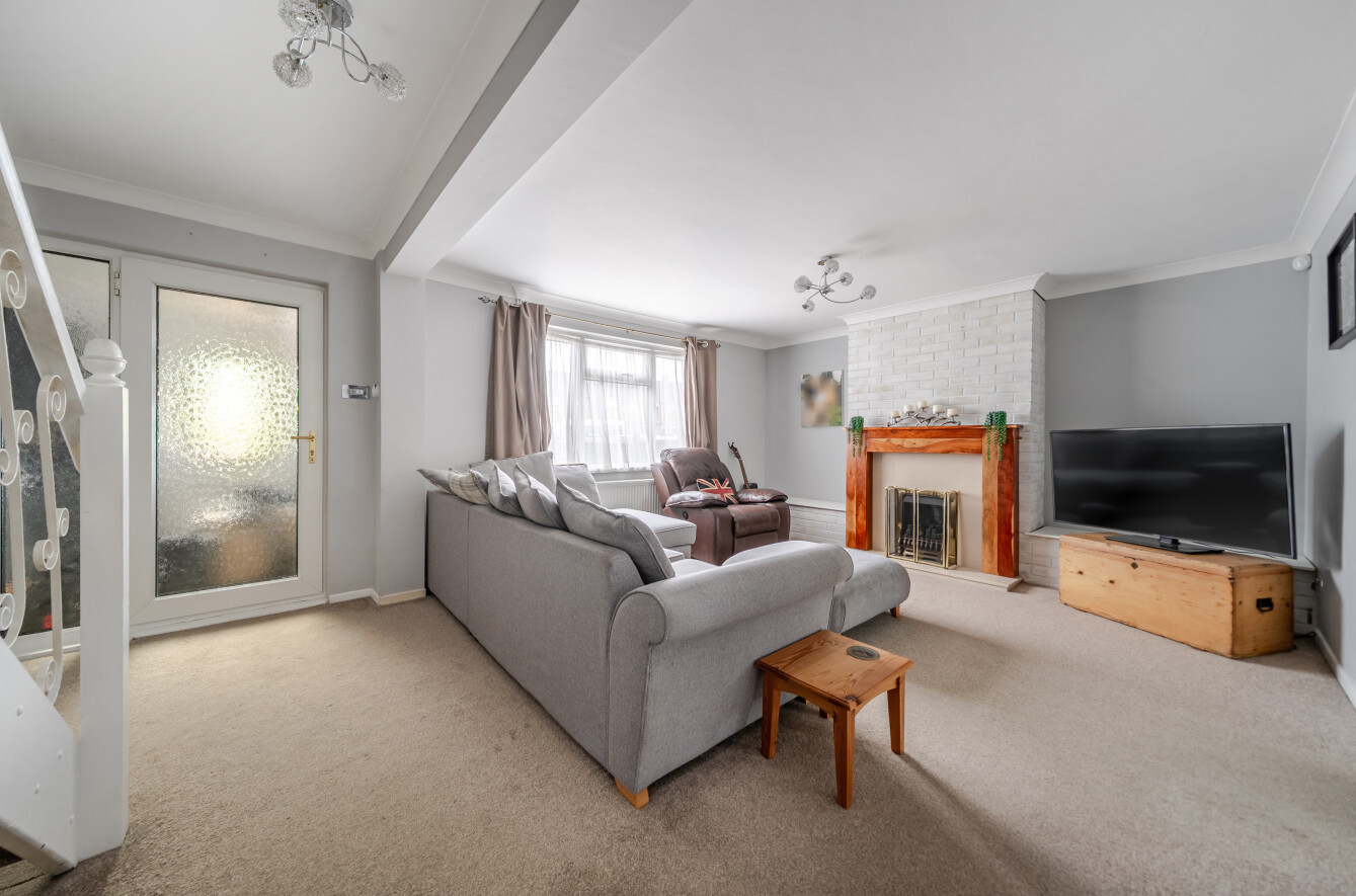 Linkenholt Way, Havant, Hampshire, PO9 - Charters