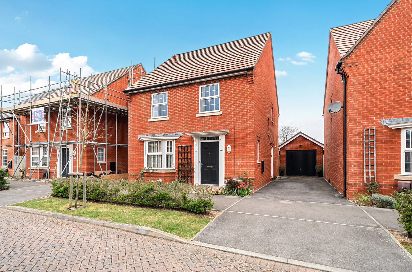 Poppy Way, Havant, Hampshire, PO9 - Charters