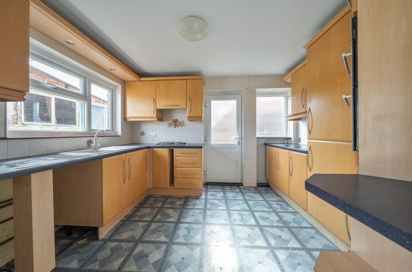 Plaitford Grove, Havant, Hampshire, PO9 - Charters