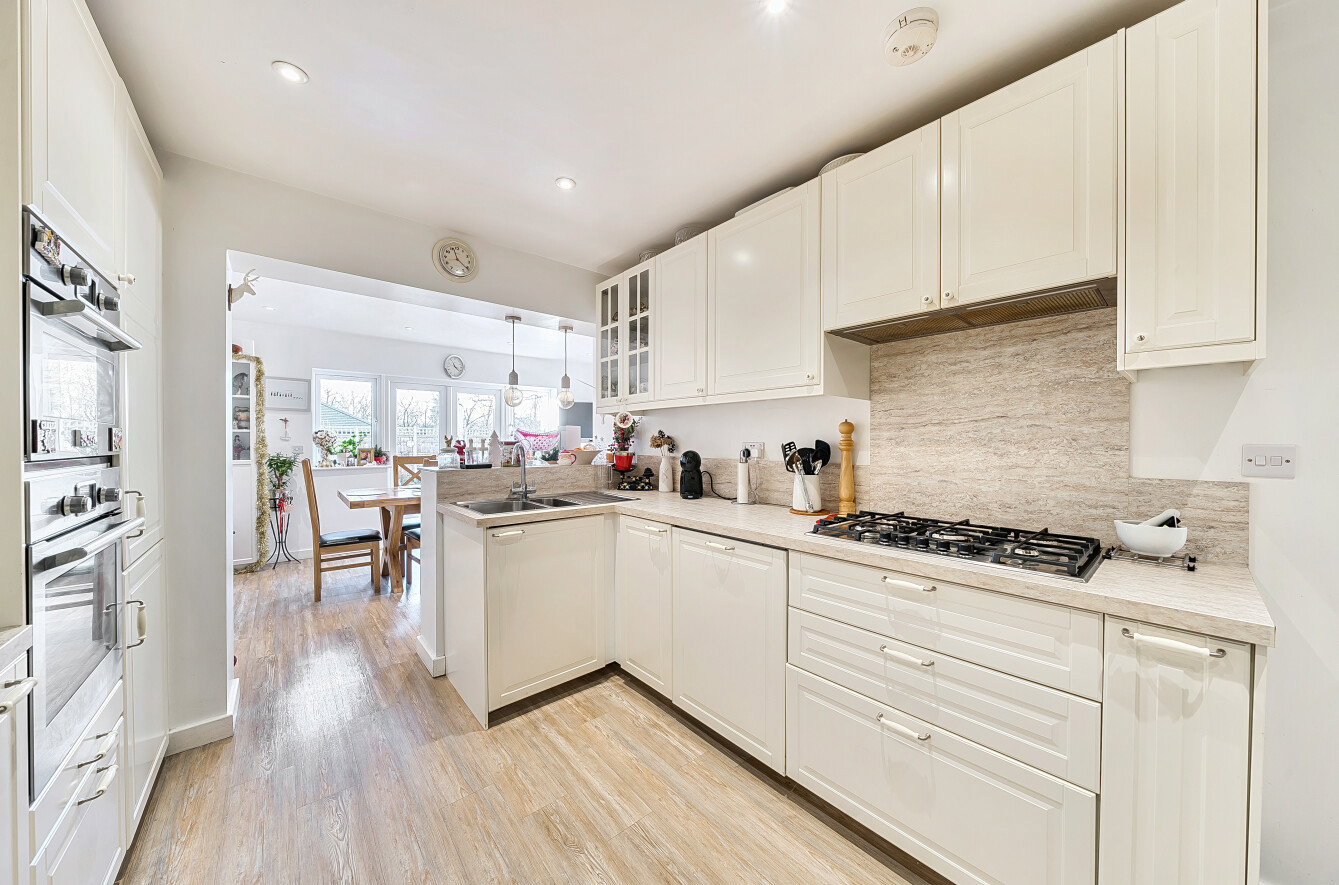 Segensworth Road, Titchfield Park, Hampshire, PO15