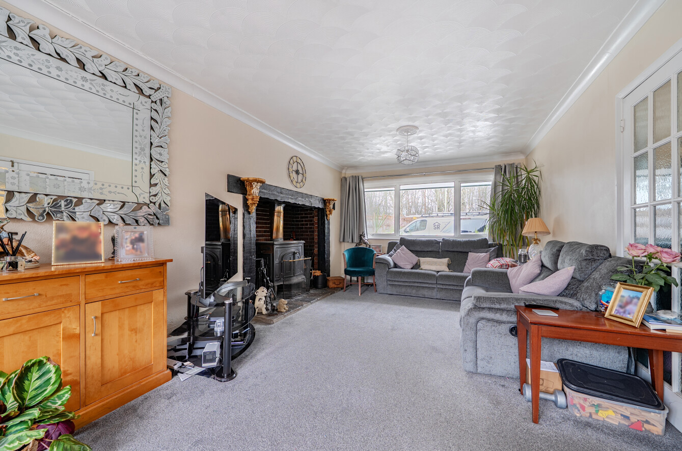 Segensworth Road, Titchfield Park, Hampshire, PO15
