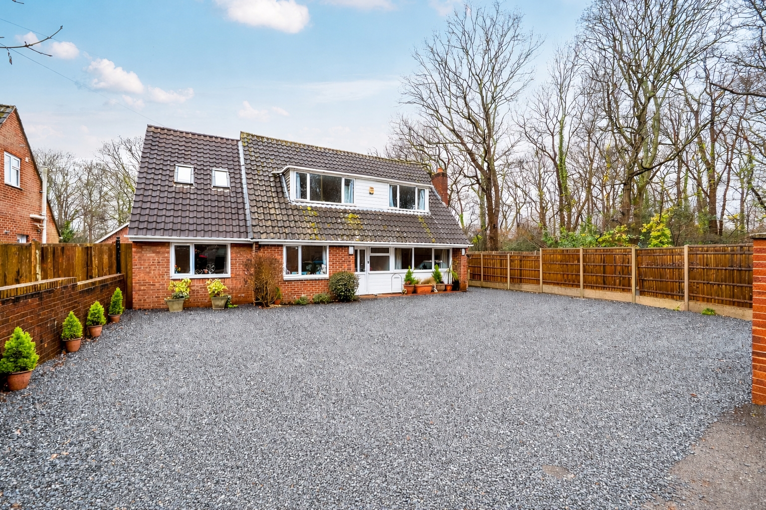 Segensworth Road, Titchfield Park, Hampshire, PO15