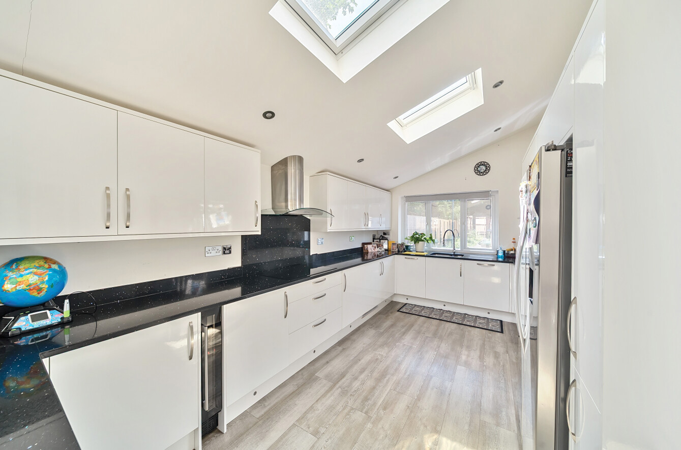 Branewick Close, Fareham, Hampshire, PO15 - Charters