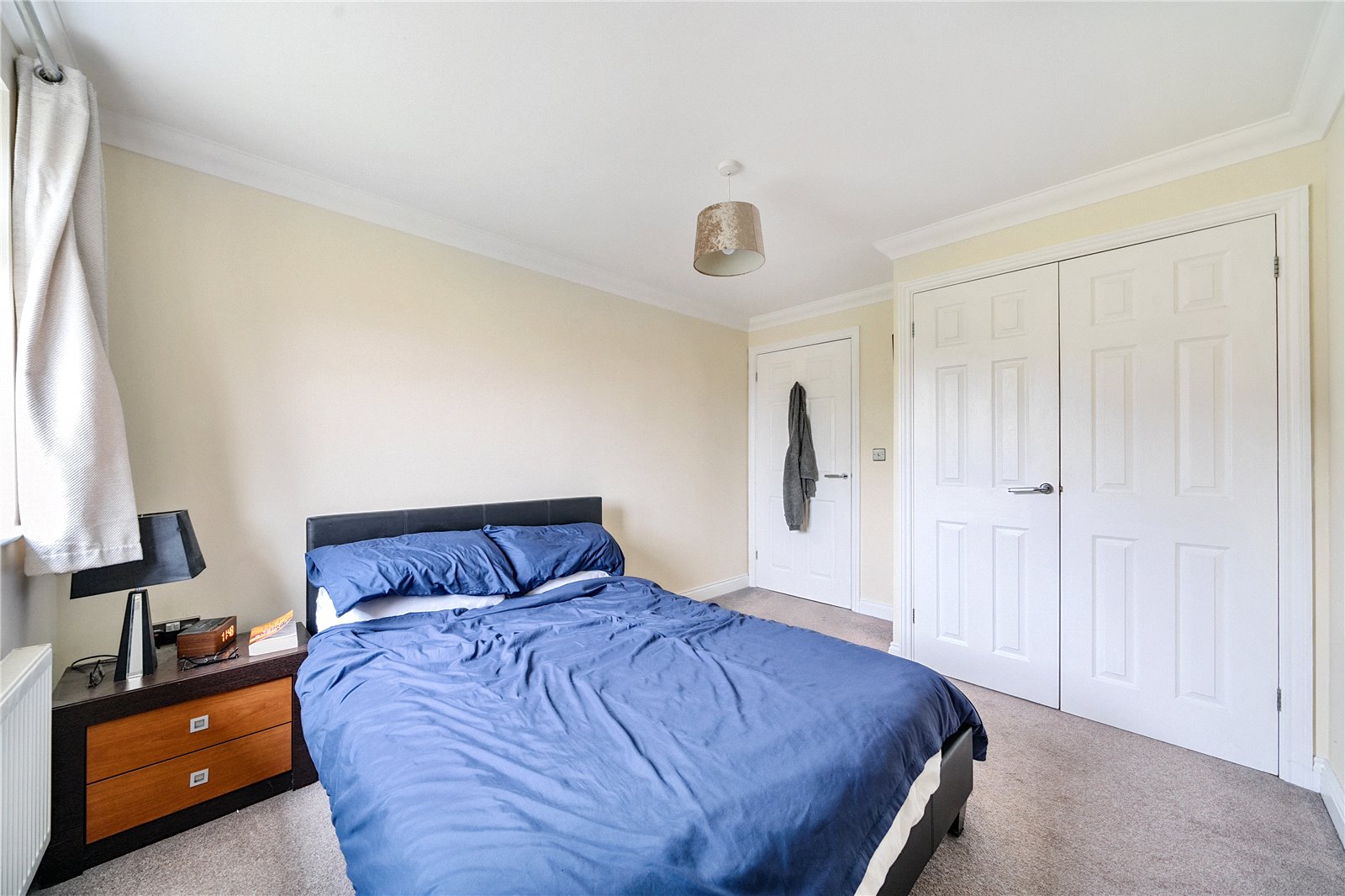 Botley Road, Park Gate, Hampshire, SO31