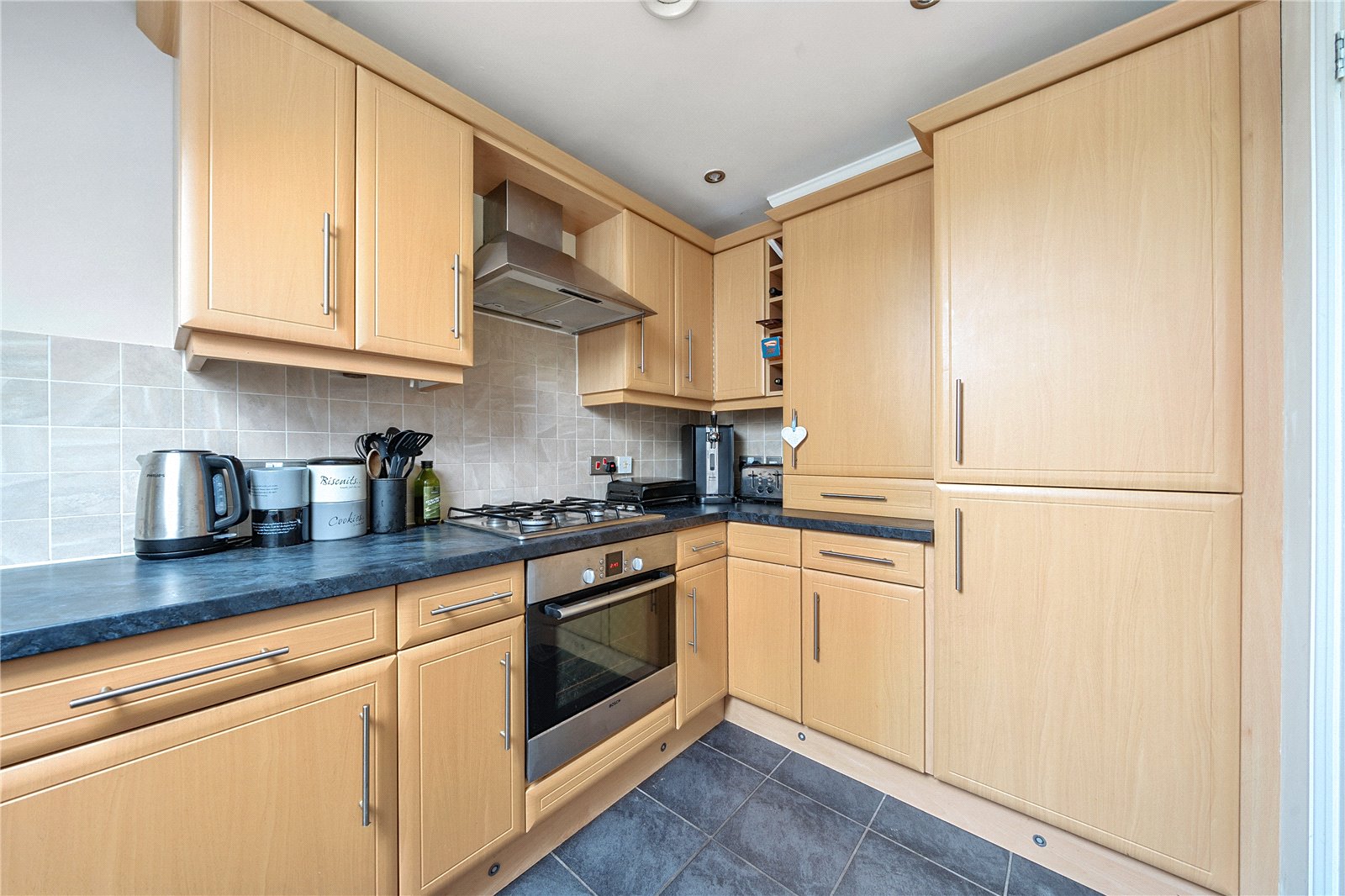 Botley Road, Park Gate, Hampshire, SO31