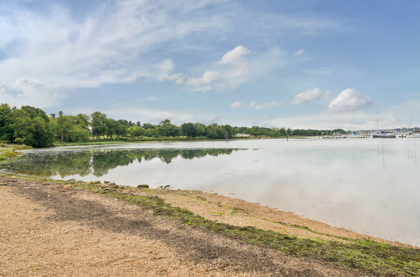 Swanwick Shore Road, Swanwick, Hampshire, SO31