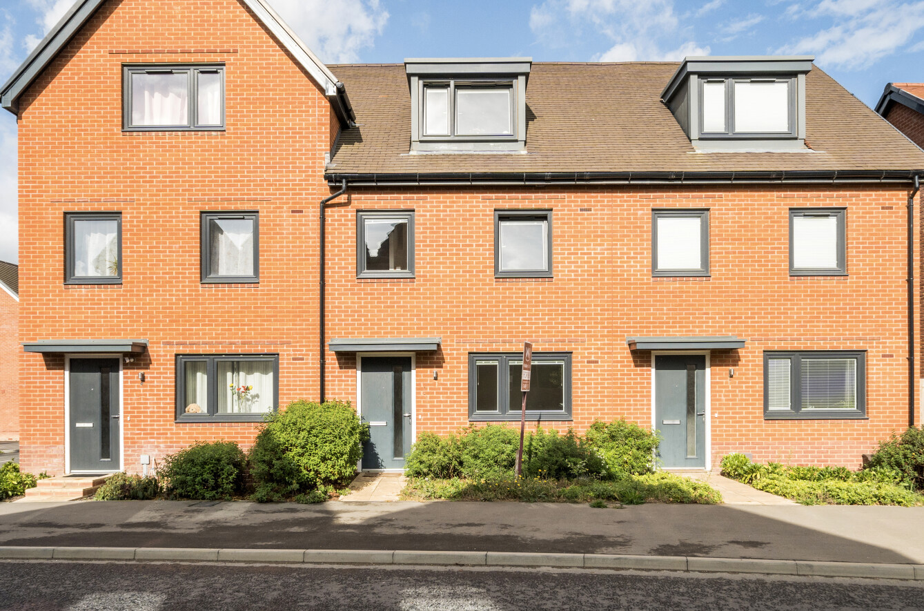 Curbridge Way, Curbridge, Hampshire, SO30