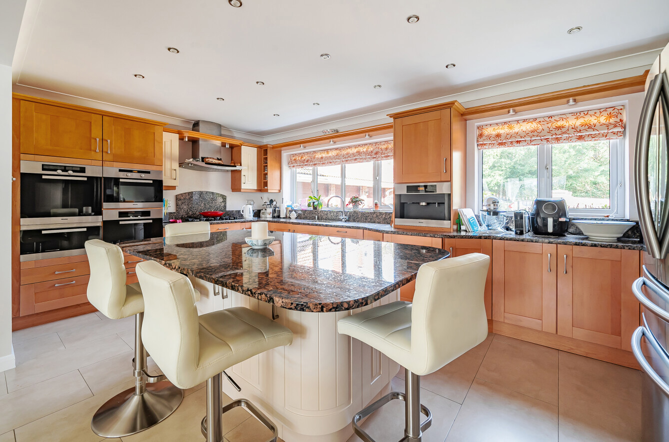 Holly Hill Lane, Sarisbury Green, Hampshire, SO31