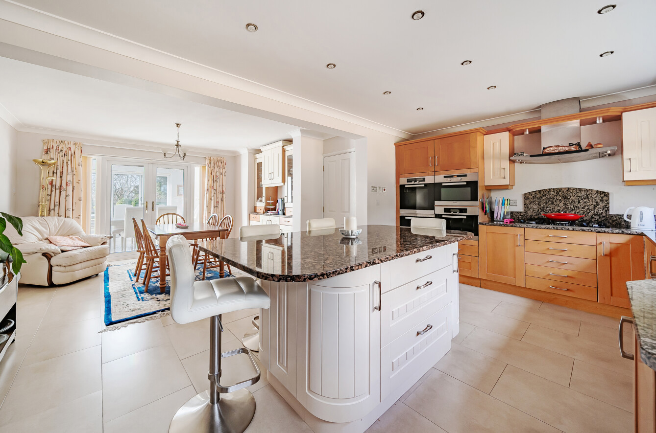 Holly Hill Lane, Sarisbury Green, Hampshire, SO31