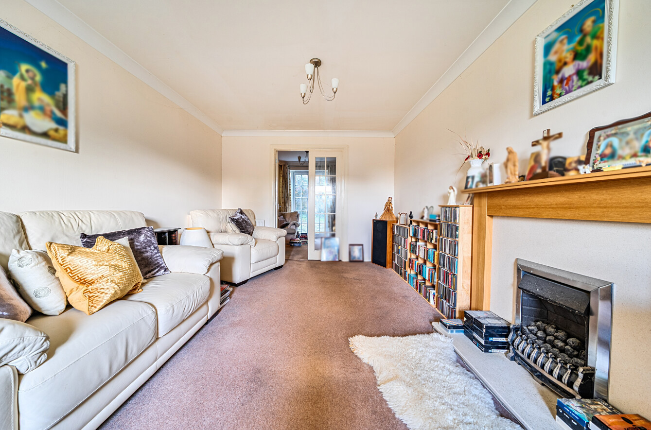 Titchfield Park Road, Titchfield Park, Hampshire, PO15