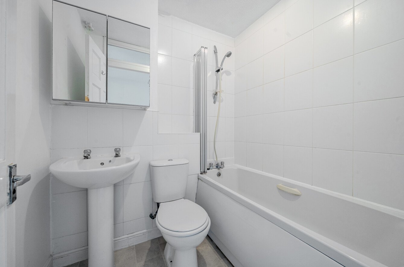 Harrier Close, Lee-on-the-Solent, Hampshire, PO13