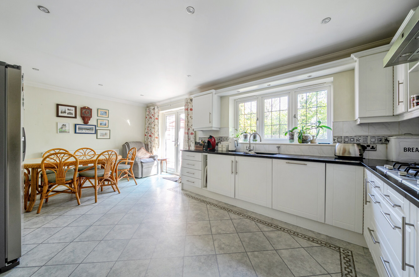 Locks Road, Locks Heath, Southampton, Hampshire, SO31