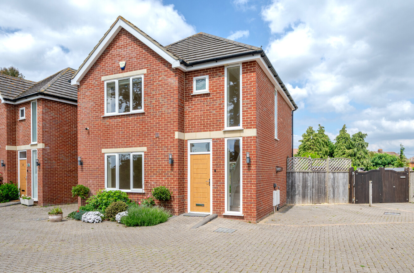 The Crescent, Netley Abbey, Hampshire, SO31