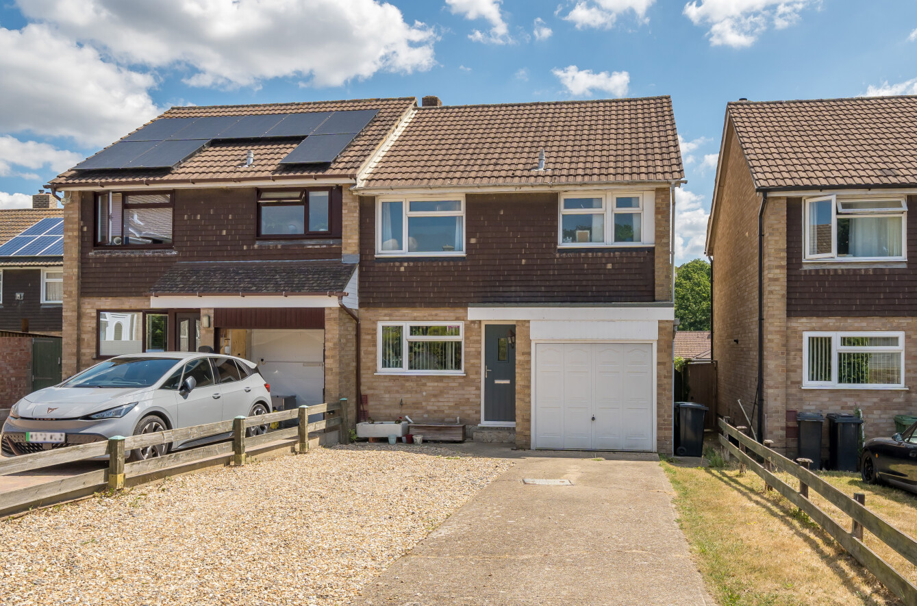 Reeves Way, Bursledon, Hampshire, SO31