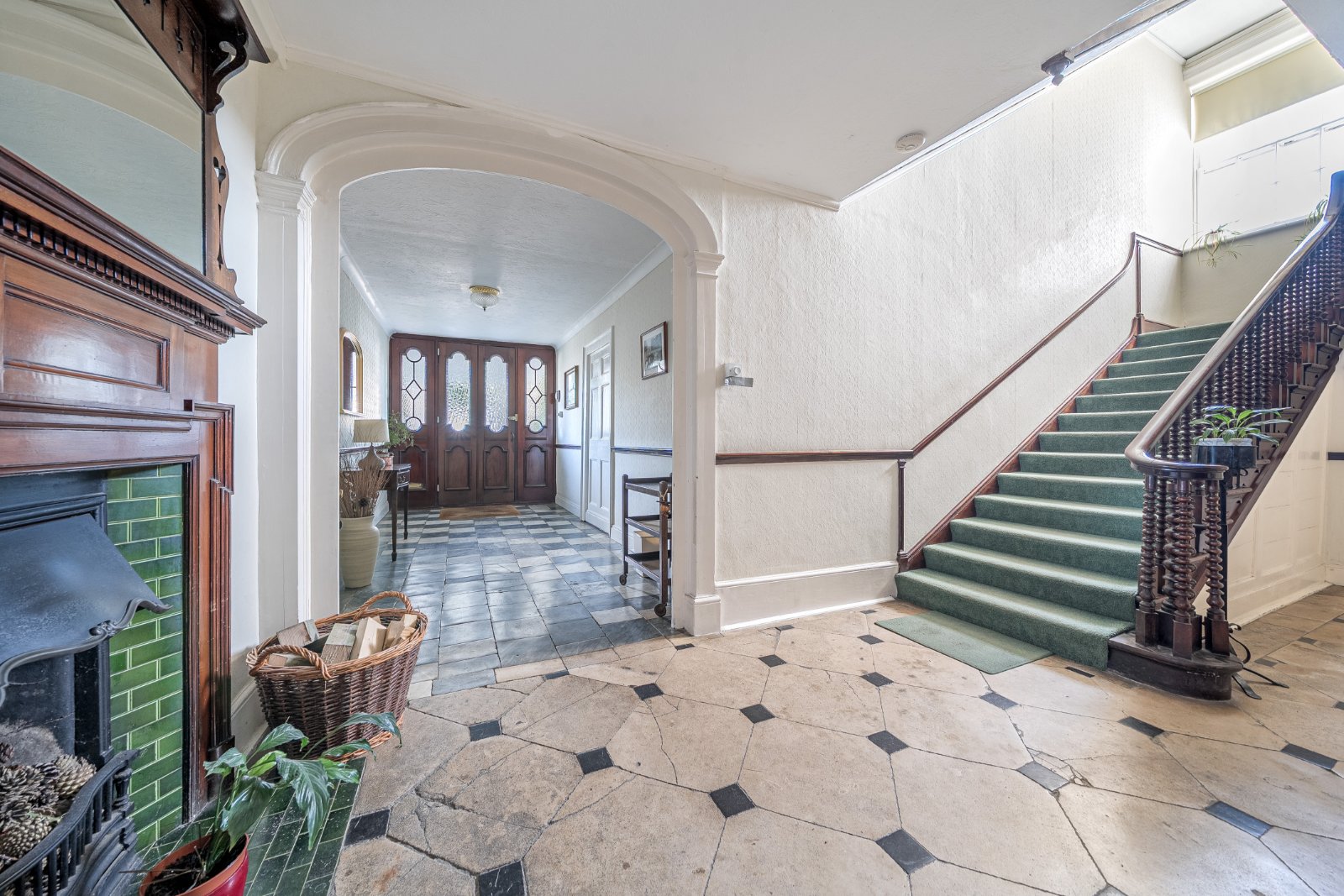 Catisfield Lane, Fareham, Hampshire, PO15 - Charters