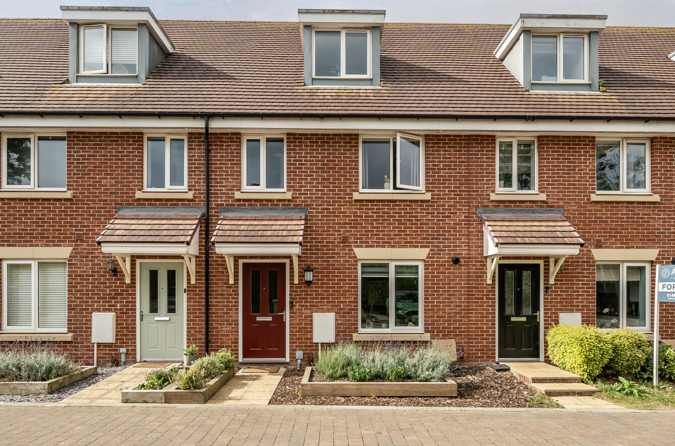 FIRECRACKER DRIVE, LOCKS HEATH, SOUTHAMPTON, SO31
