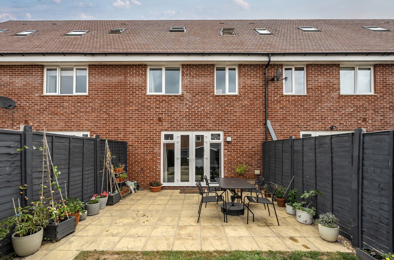 FIRECRACKER DRIVE, LOCKS HEATH, SOUTHAMPTON, SO31