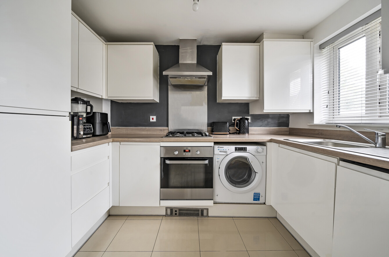 Sapphire Close, Locks Heath, Hampshire, SO31