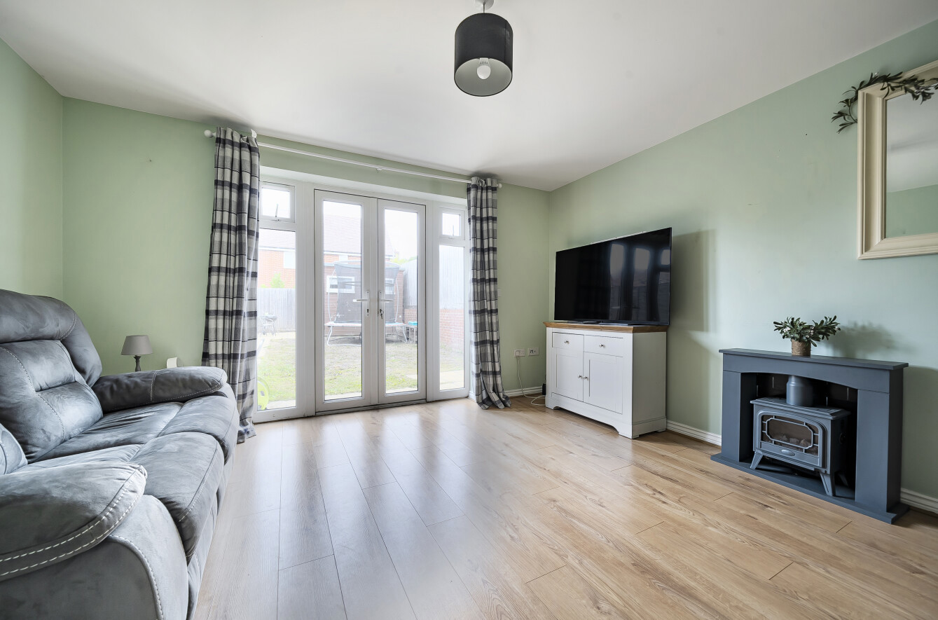 Sapphire Close, Locks Heath, Hampshire, SO31