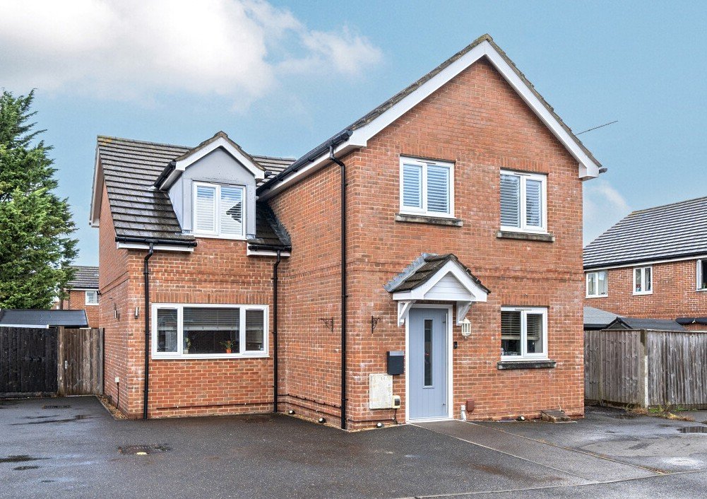 Southway, Titchfield, Fareham, Hampshire, PO15 - Charters