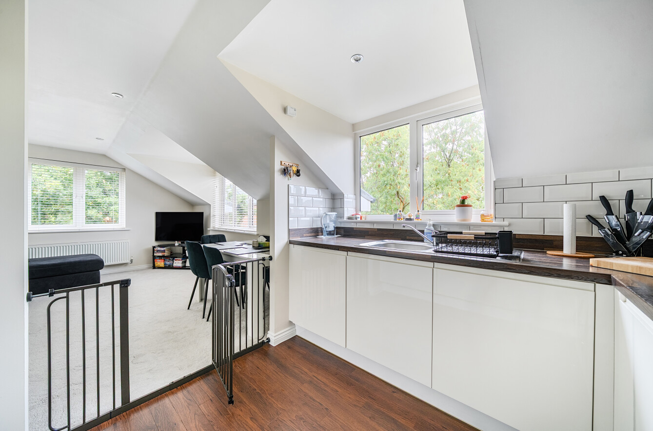 Cavendish Drive, Locks Heath, Southampton, Hampshire, SO31 - Charters