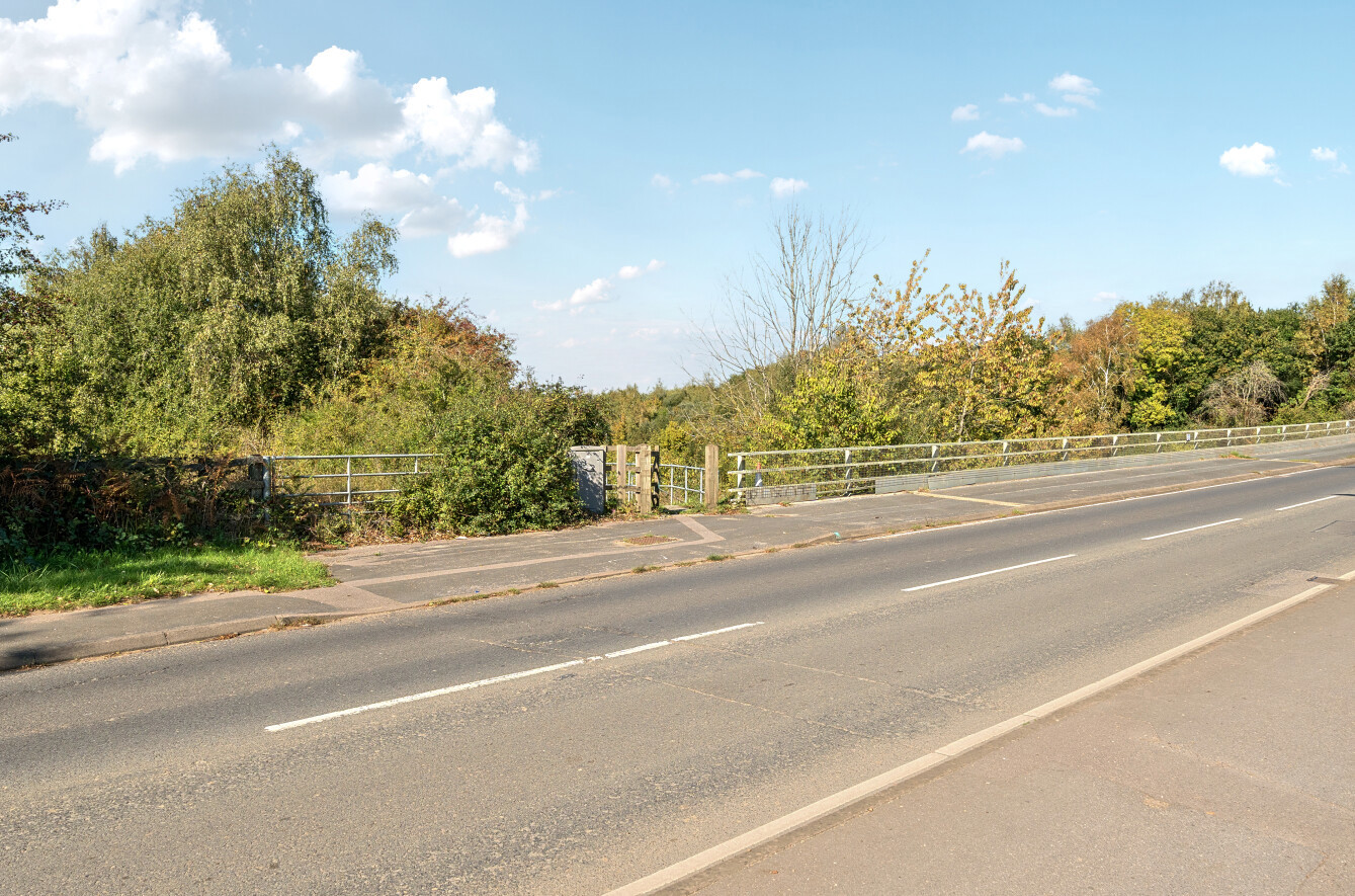 Land To West Botley Road, Park Gate, SO31