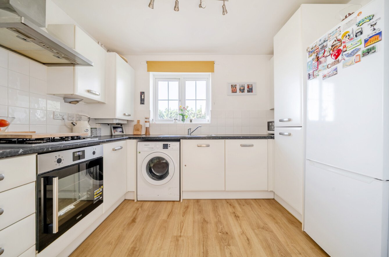 Lynn Crescent, Titchfield Common, Hampshire, PO14 - Charters