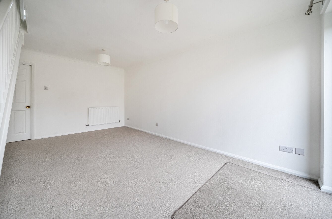 Albacore Avenue, Warsash, Southampton, Hampshire, SO31 - Charters