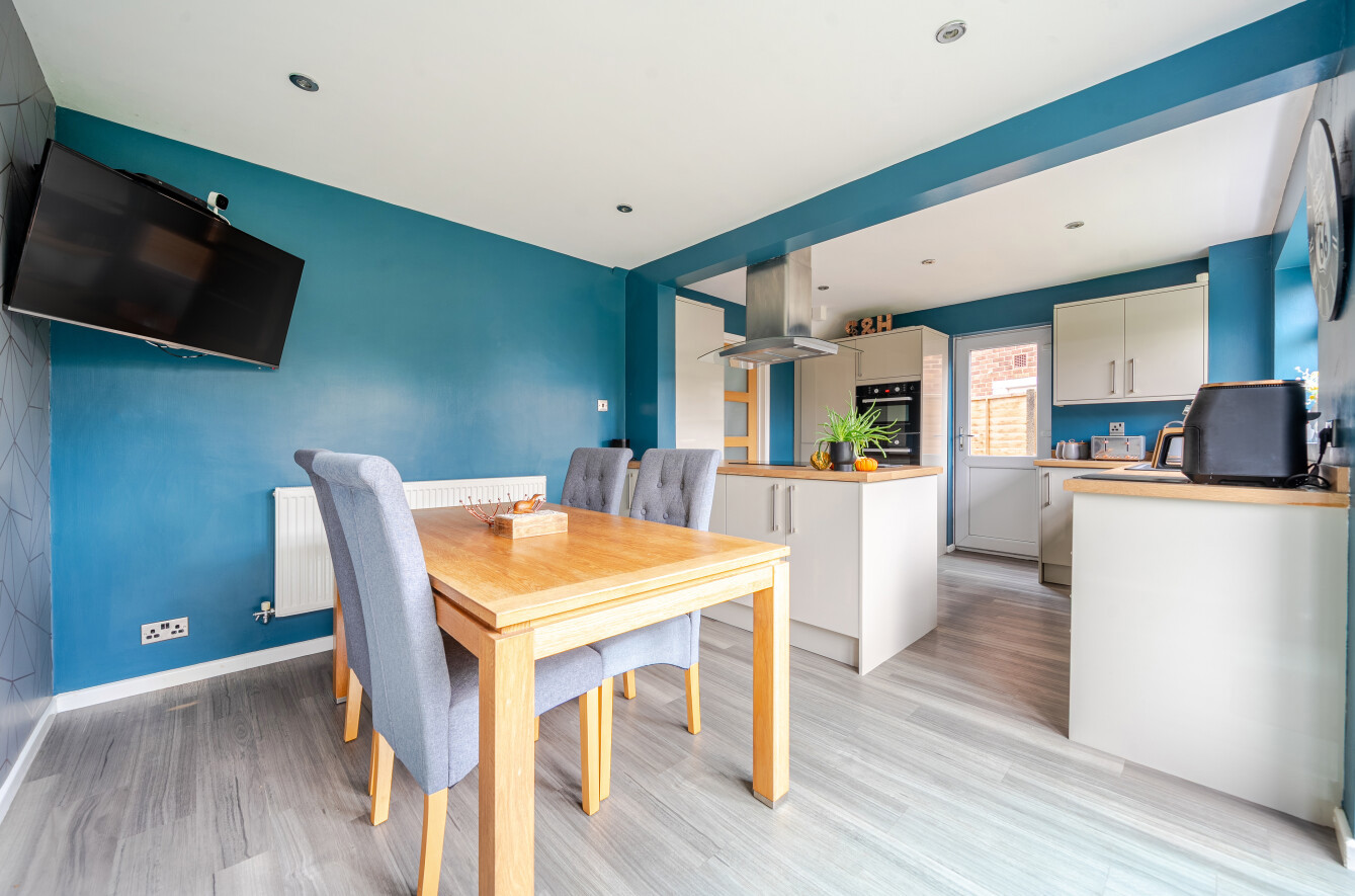 Woodside, Gosport, Hampshire, PO13 Woodside, Gosport, Hampshire, PO13 - Charters