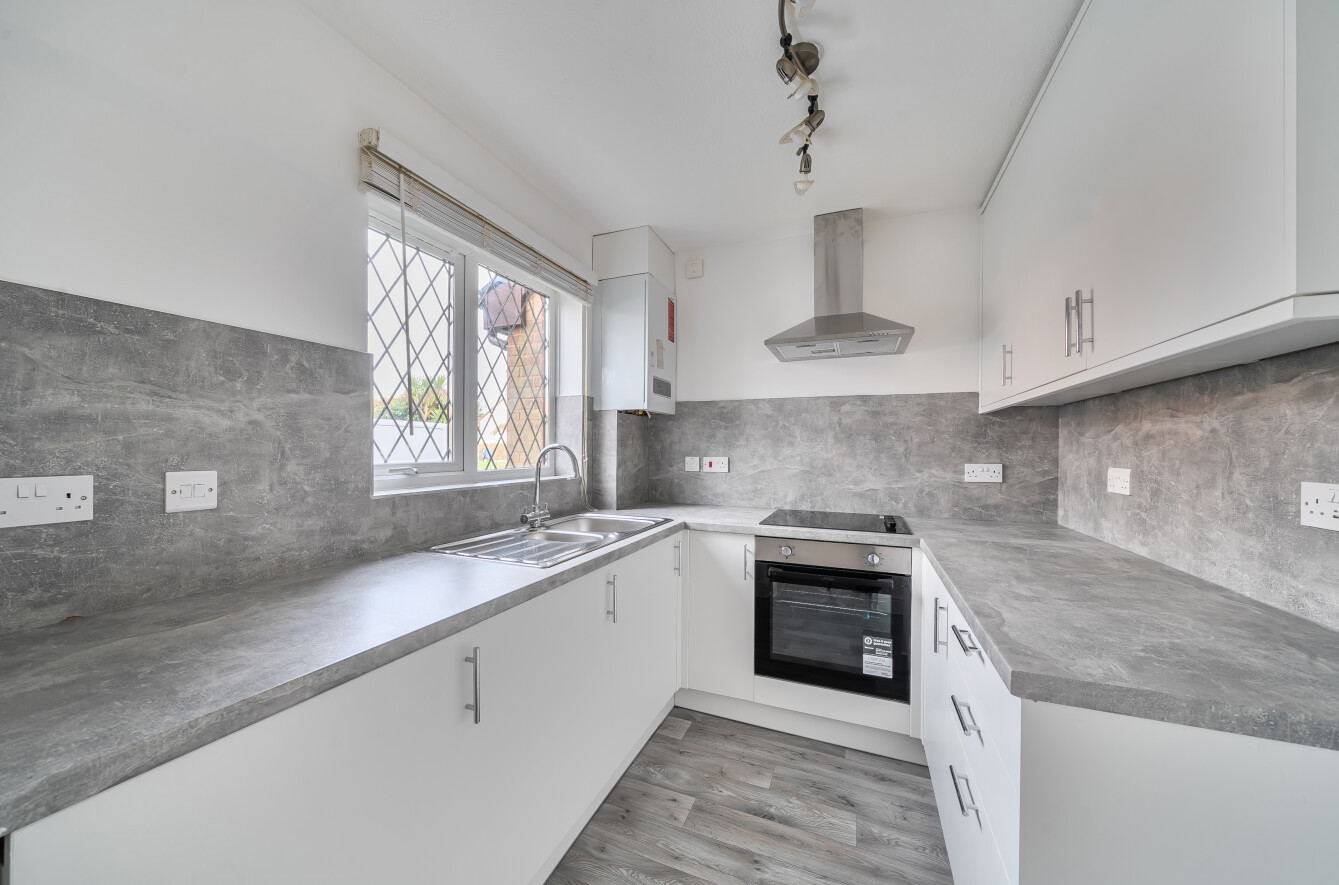 Lambourne Drive, Locks Heath, Southampton, Hampshire, SO31