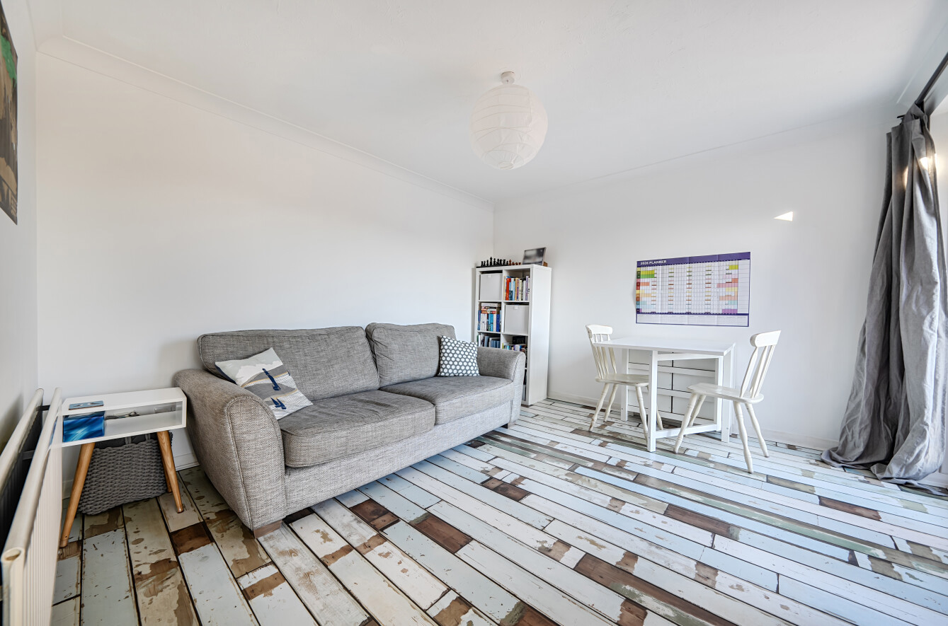 Shore Road, Warsash, Hampshire, SO31 - Charters