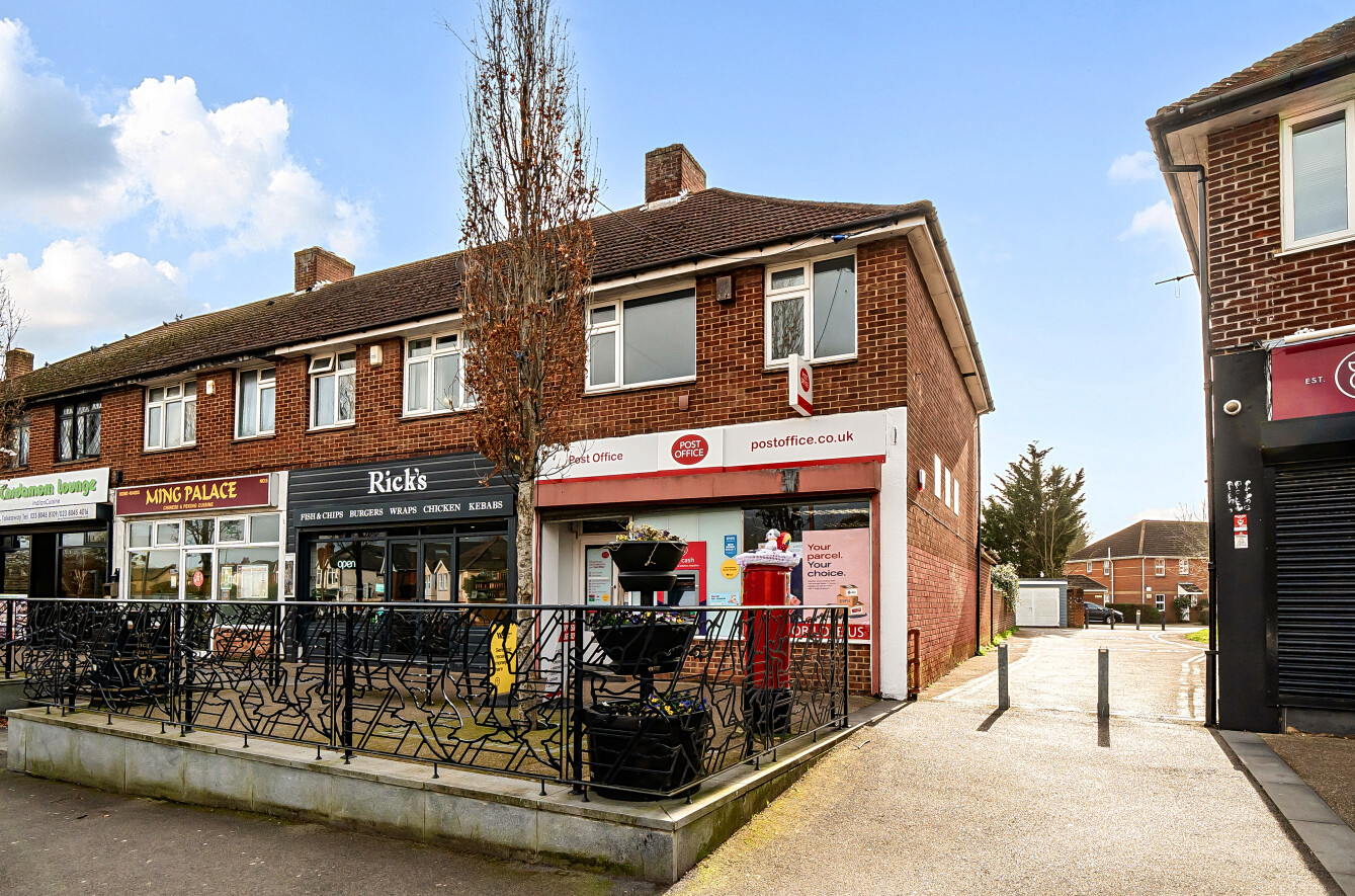 Coronation Parade, Hamble, Southampton, Hampshire, SO31 - Charters