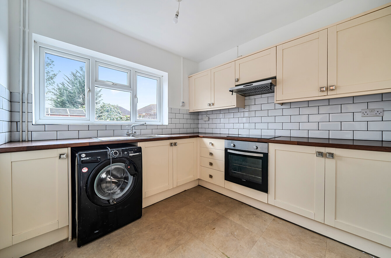 Coronation Parade, Hamble, Southampton, Hampshire, SO31 - Charters