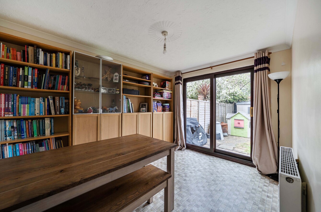 Yarrow Way, Locks Heath, Southampton, Hampshire, SO31 Yarrow Way, Locks Heath, Southampton, Hampshire, SO31 - Charters